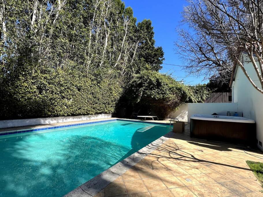 Stylish Mediterranean Villa, Pool, Jacuzzi, Hollywood & Malibu Bliss ลอสแอนเจลิส ภายนอก รูปภาพ